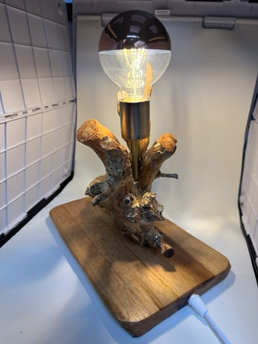 Lampes en bois recyclé — image 3